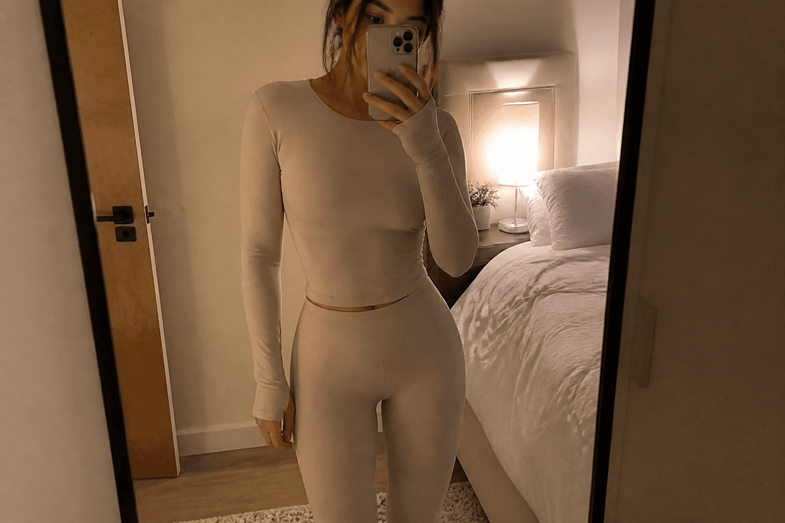 Maya R. · Nude Touch Set