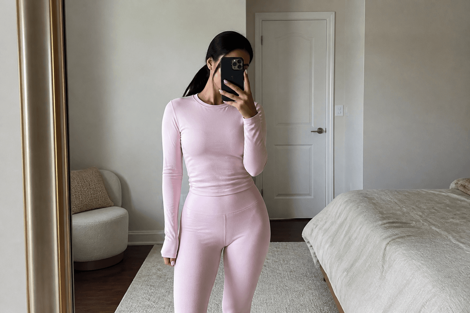 Aisha T. · Nude Touch Set